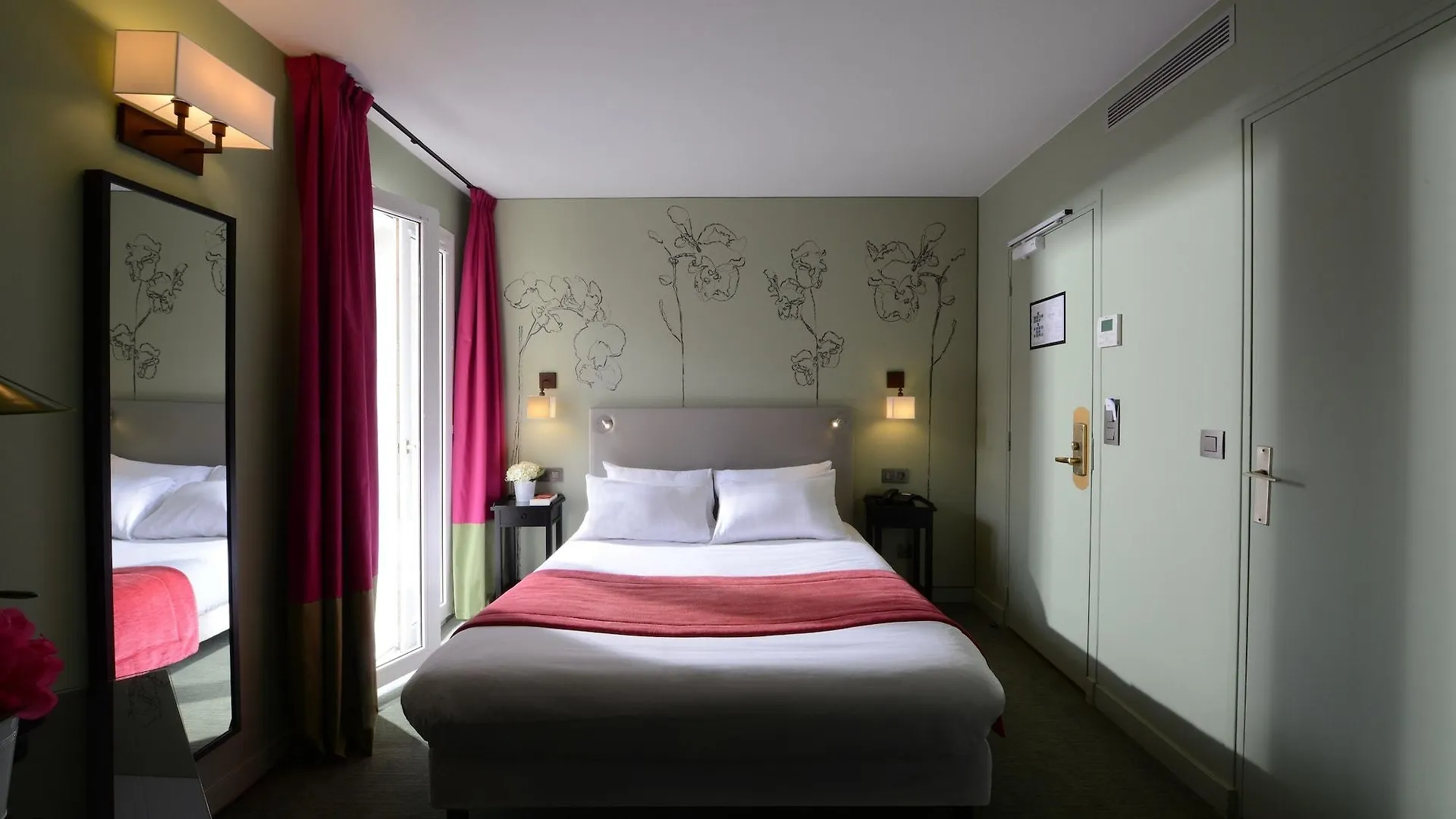 *** Hotel Hôtel Orchidée Paris Frankreich