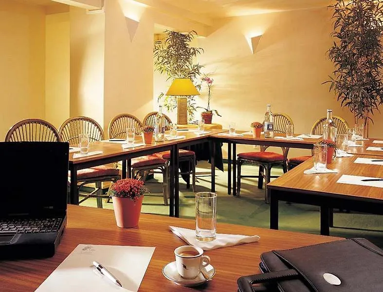 Hotel Orchidee Paryż 3*,